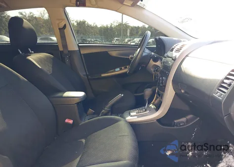 2010 Toyota Corolla S из США, поврежденный, VIN 2T1BU4EE9AC477929